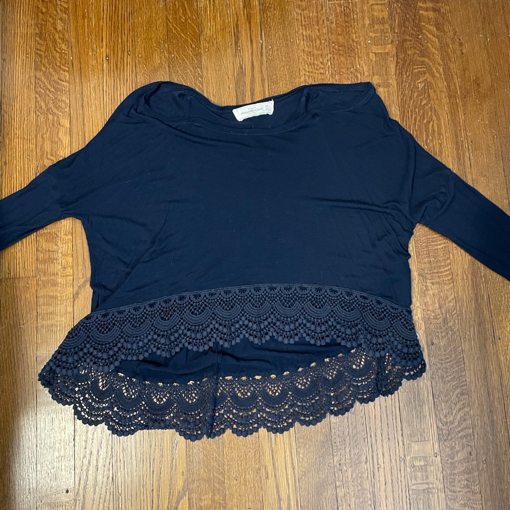 Abercrombie and Fitch Navy Long Sleeve Size: XS